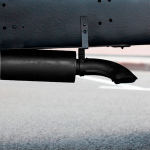 Spray Alta Temperatura Preto Fosco Eucatex 400 ml