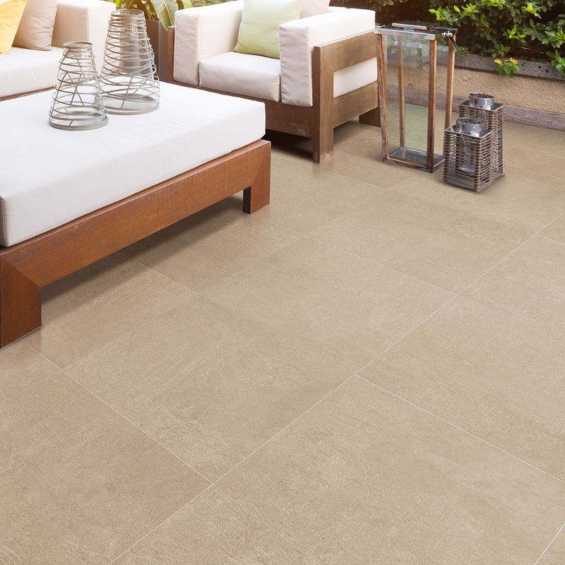 Area-externa_Porcelanato-Vegas-Crema-81x81-R-PEDACO-1